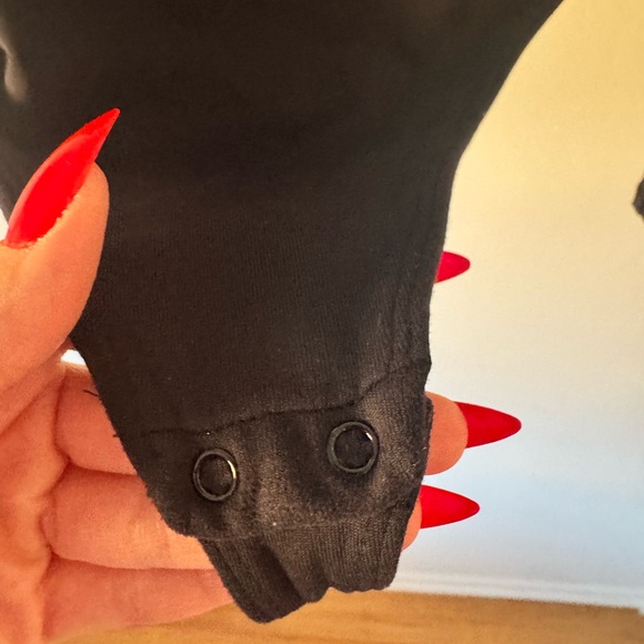 Babaton Black Long Sleeve Bodysuit Small - Picture 3 of 4